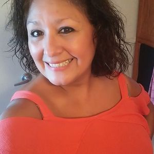 Meet your Posher, Alicia